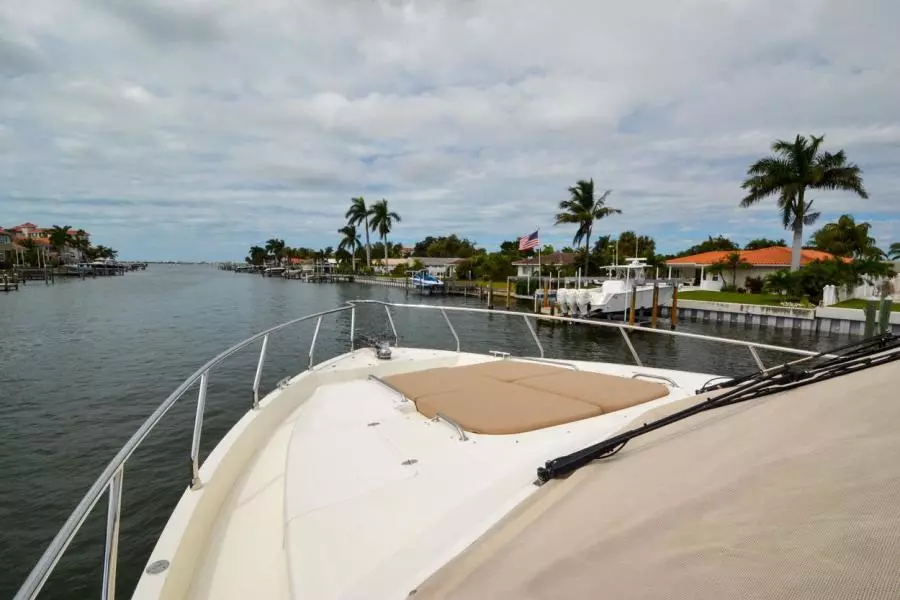 2009 Hampton 580 Pilothouse