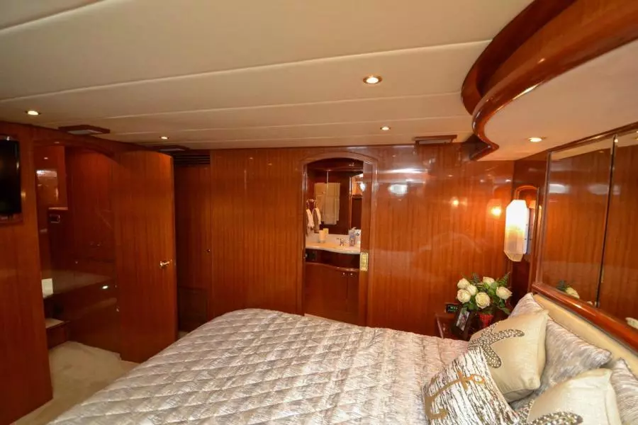 2009 Hampton 580 Pilothouse