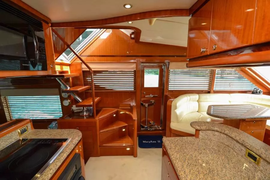 2009 Hampton 580 Pilothouse