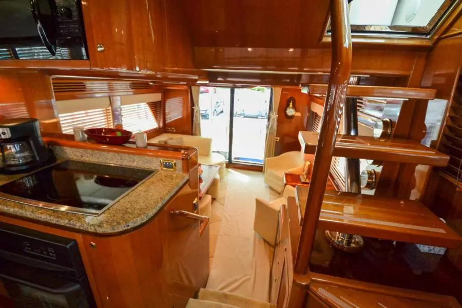 2009 Hampton 580 Pilothouse