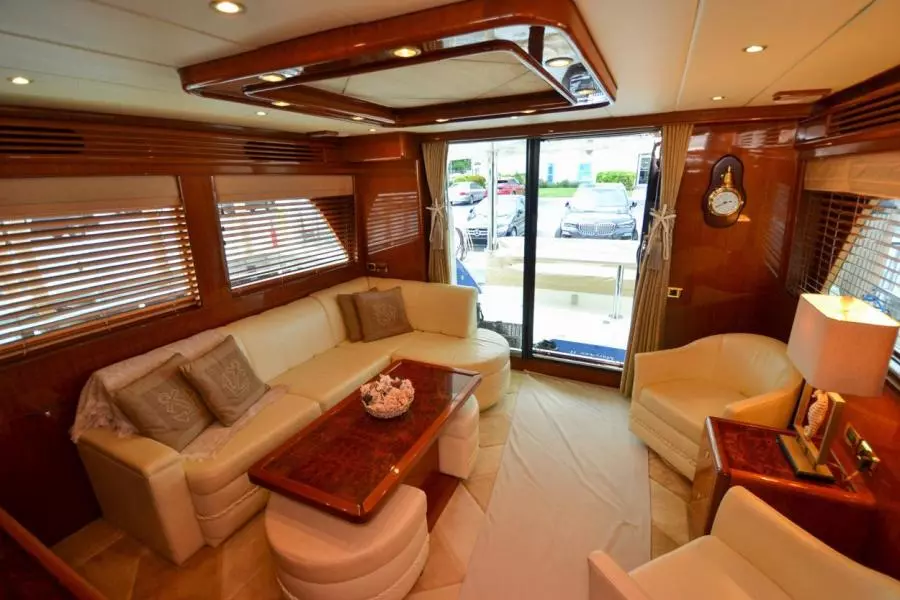 2009 Hampton 580 Pilothouse