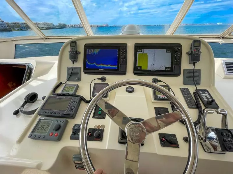 2009 Hampton 580 Pilothouse