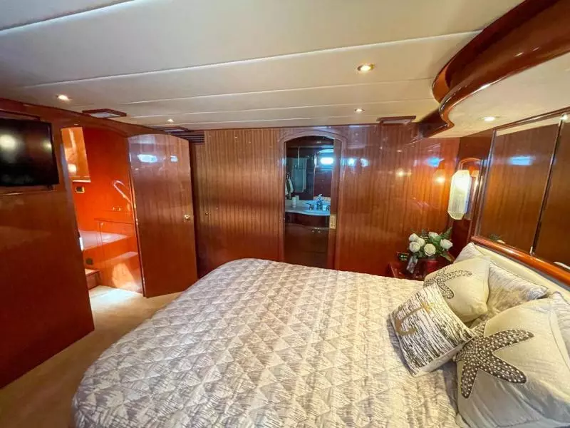 2009 Hampton 580 Pilothouse