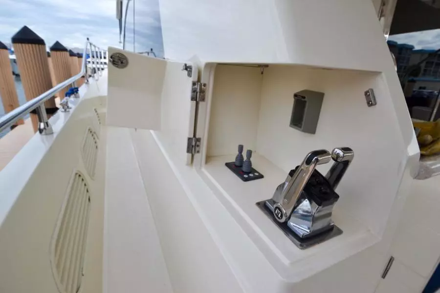 2009 Hampton 580 Pilothouse