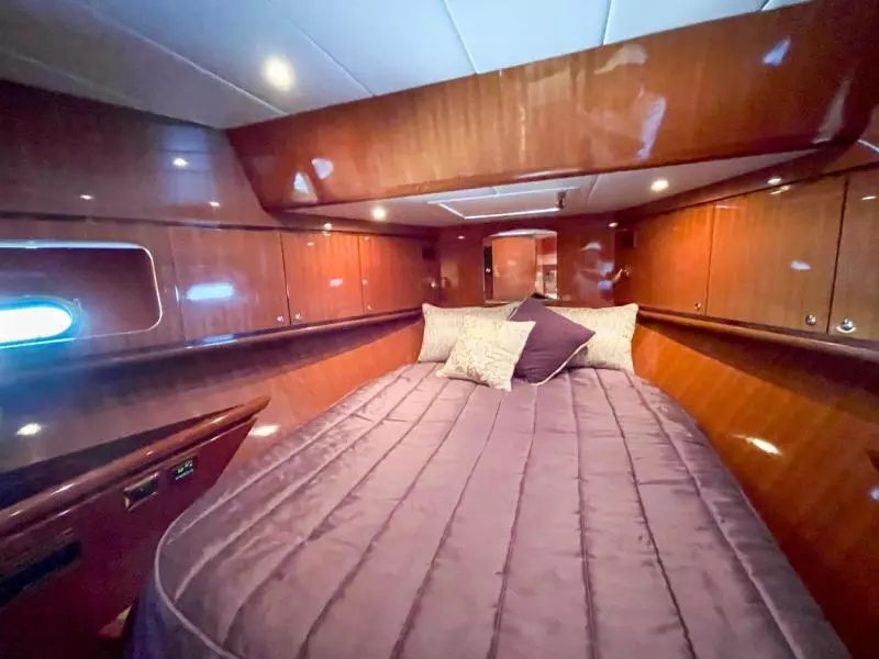 2009 Hampton 580 Pilothouse