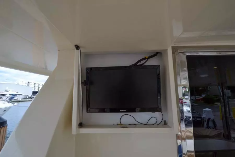 2009 Hampton 580 Pilothouse