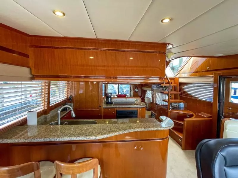 2009 Hampton 580 Pilothouse