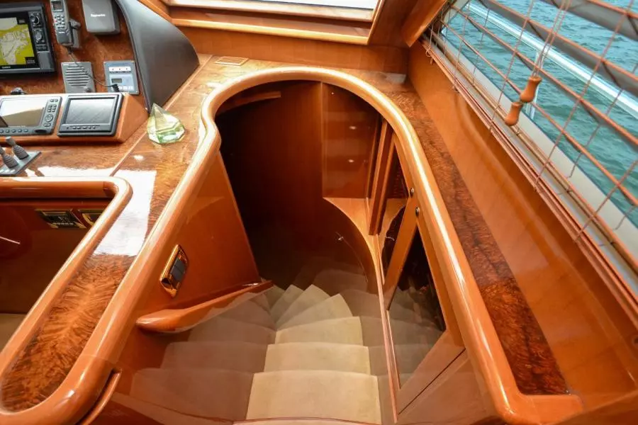 2009 Hampton 580 Pilothouse