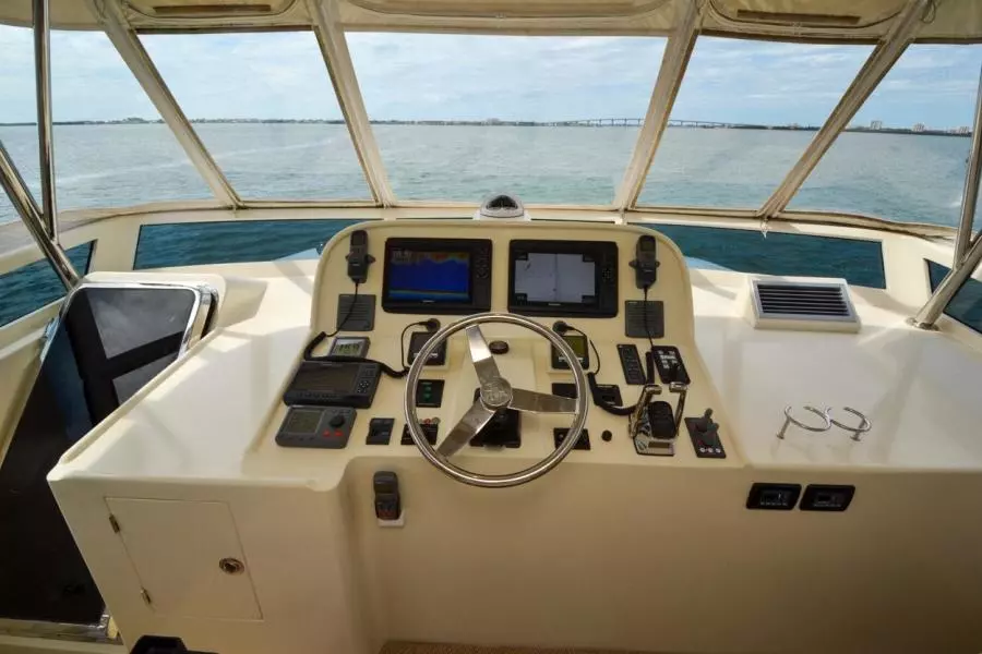 2009 Hampton 580 Pilothouse