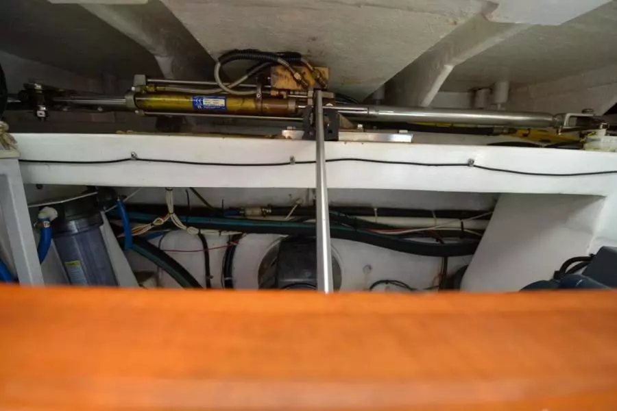 2009 Hampton 580 Pilothouse