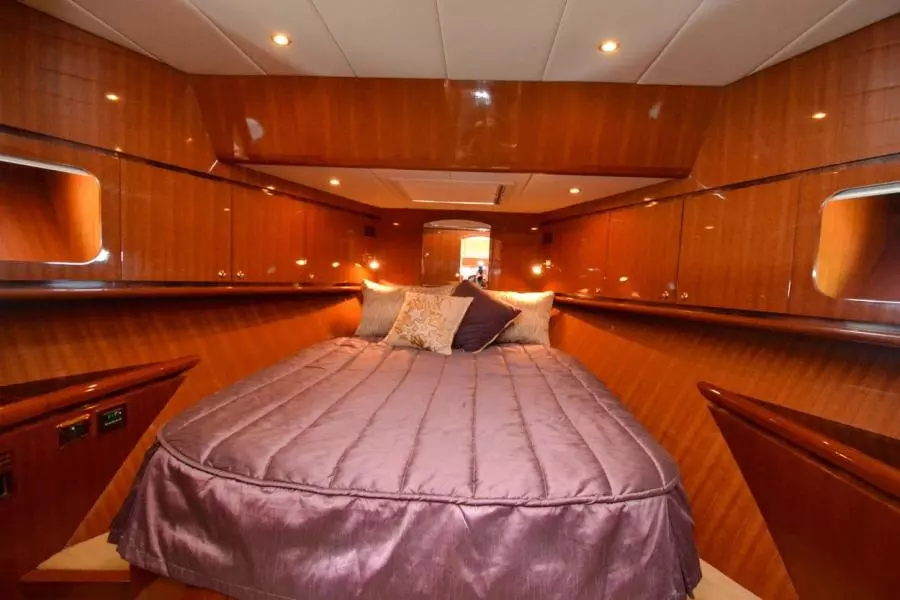 2009 Hampton 580 Pilothouse