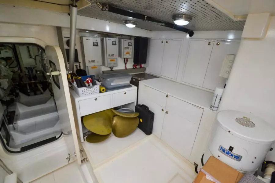 2009 Hampton 580 Pilothouse