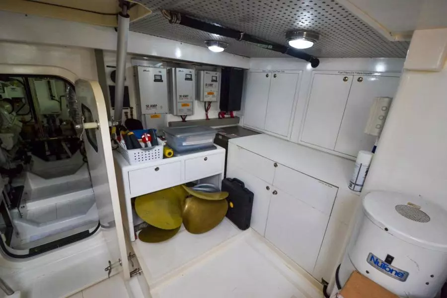 2009 Hampton 580 Pilothouse