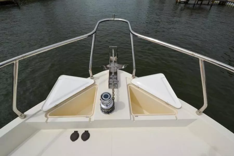 2009 Hampton 580 Pilothouse