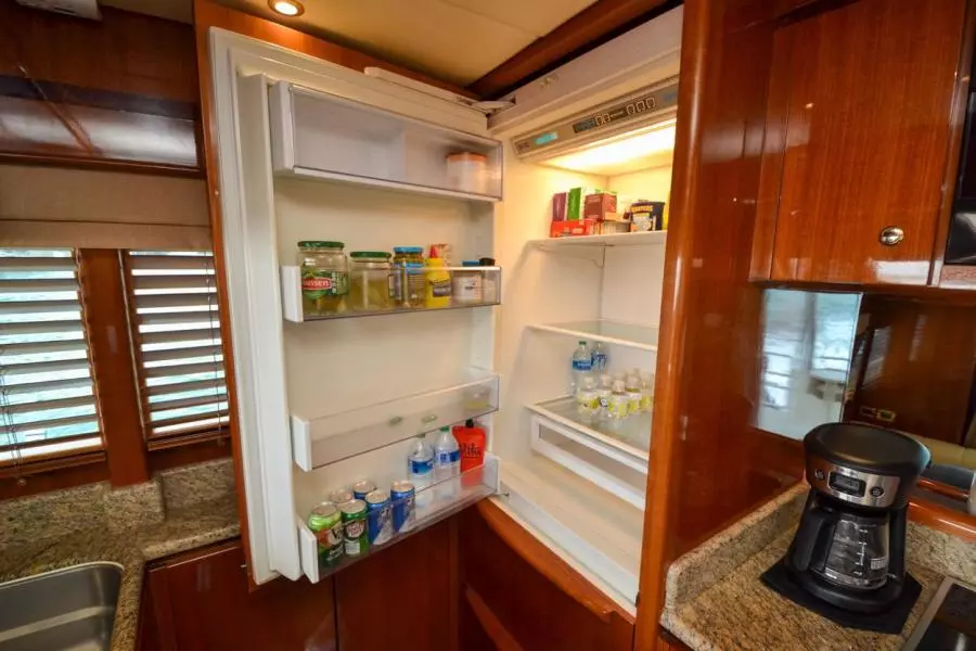 2009 Hampton 580 Pilothouse