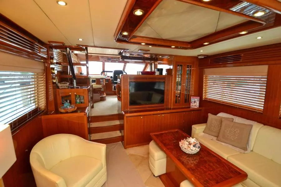 2009 Hampton 580 Pilothouse