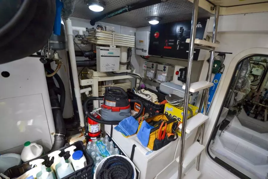 2009 Hampton 580 Pilothouse