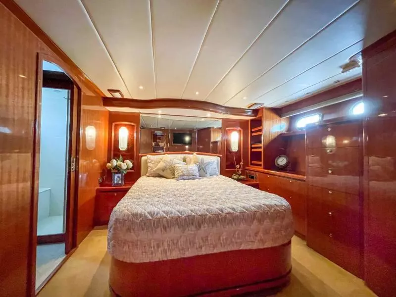 2009 Hampton 580 Pilothouse