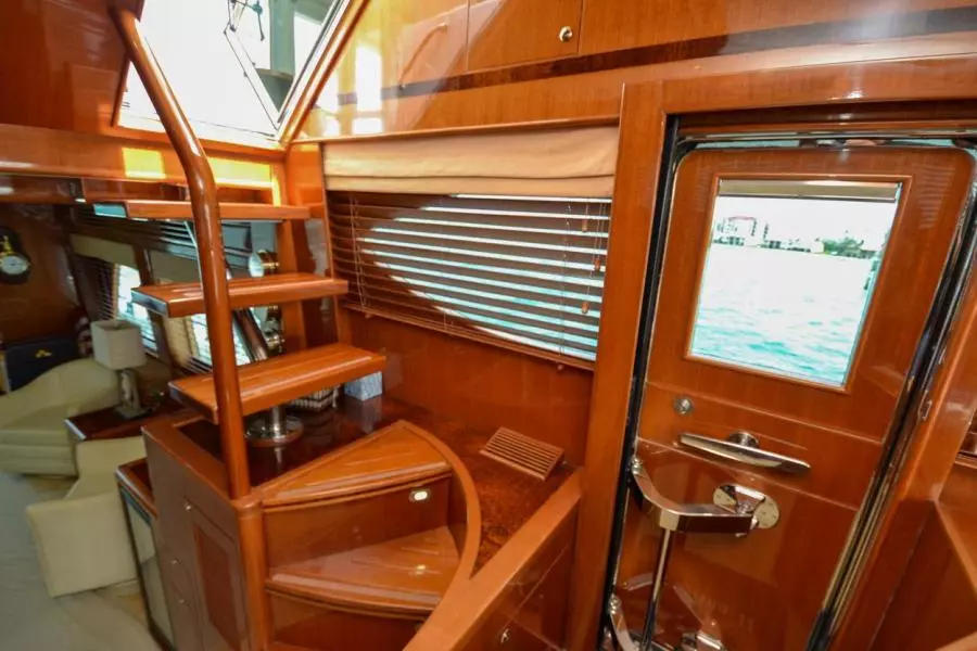 2009 Hampton 580 Pilothouse