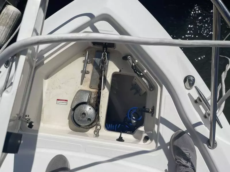 2008 Boston Whaler 320 Outrage Cuddy Cabin