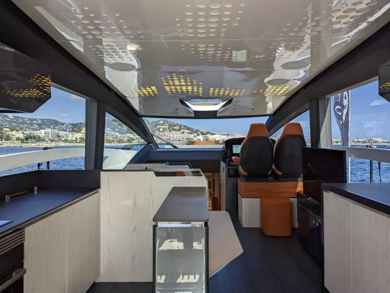 2023 Astondoa 677 Coupe