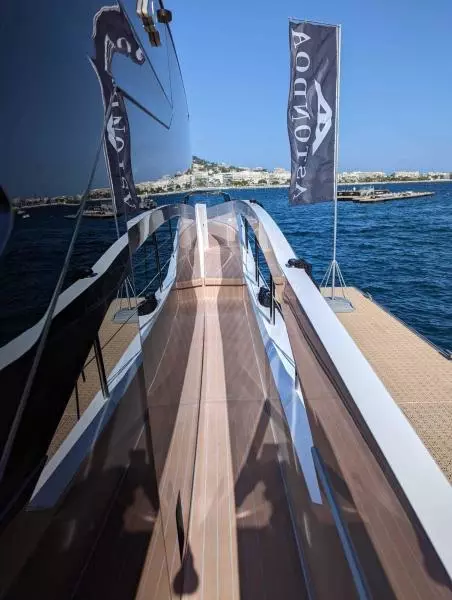 2023 Astondoa 677 Coupe