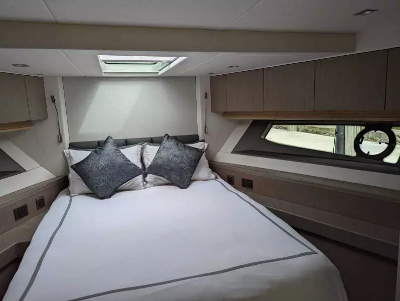 2018 Sunseeker Manhattan 52
