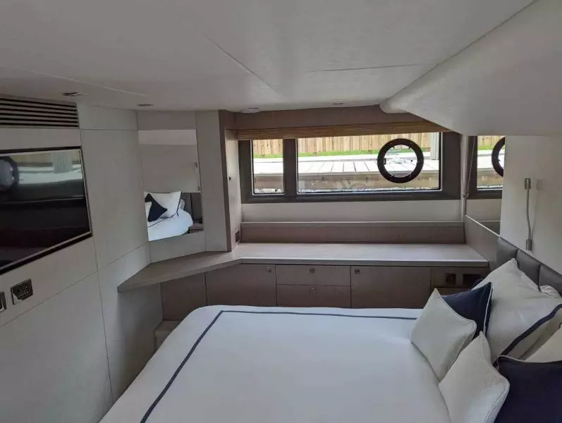 2018 Sunseeker Manhattan 52