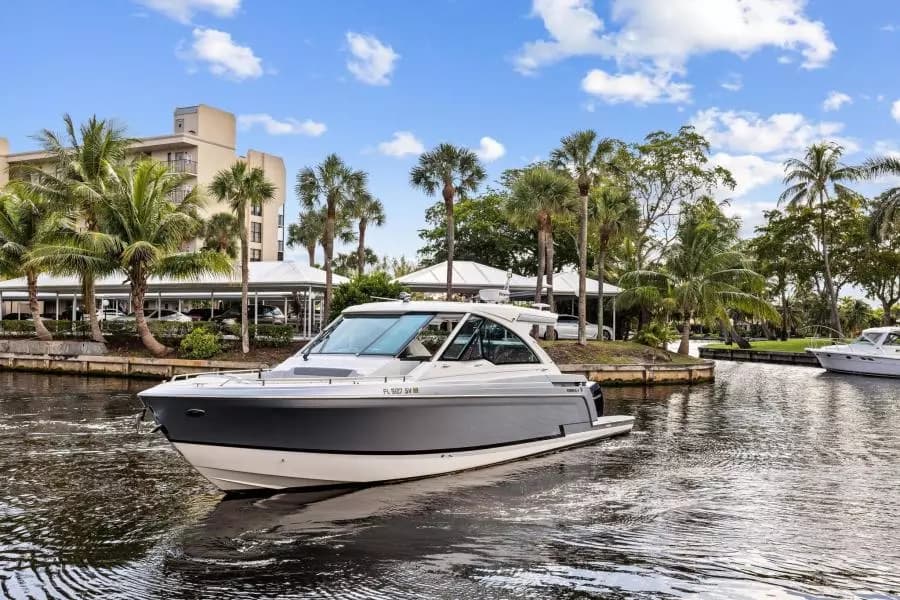 2021 Formula 380 SSC