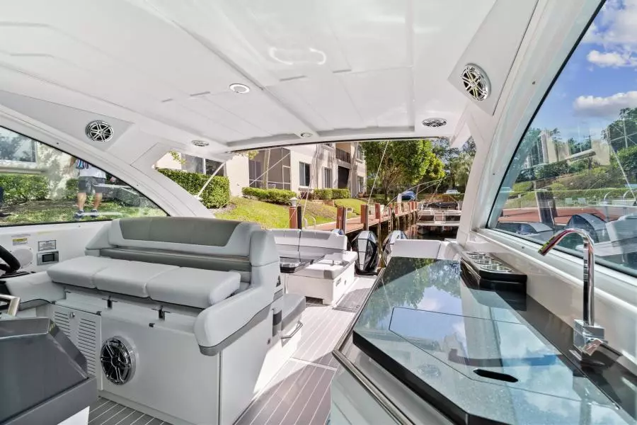 2021 Formula 380 SSC