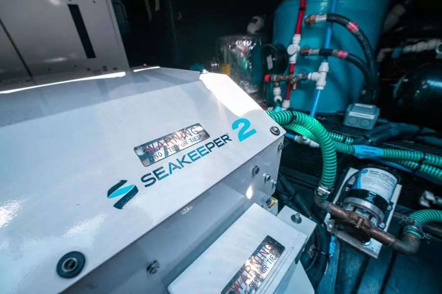 2022 Princess R Class 35