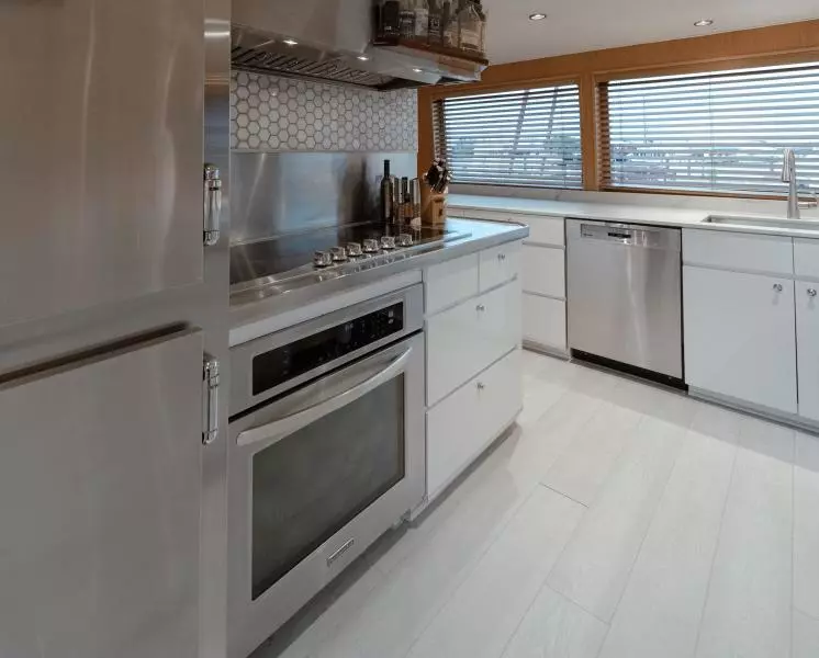 1995 Broward Raised Pilothouse