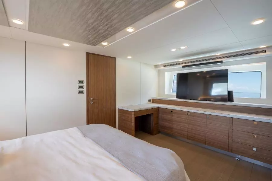 2023 CL Yachts CLB72