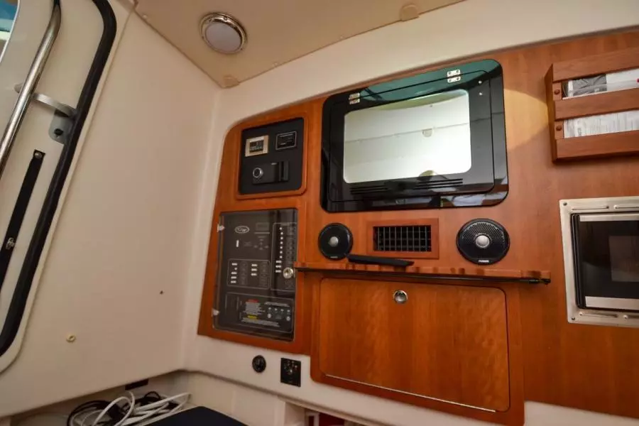 2021 Grady-White 376 Canyon