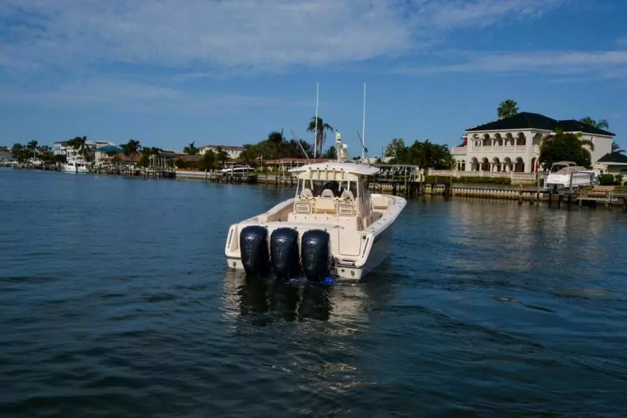 2021 Grady-White 376 Canyon