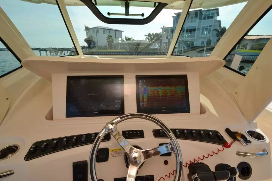 2021 Grady-White 376 Canyon