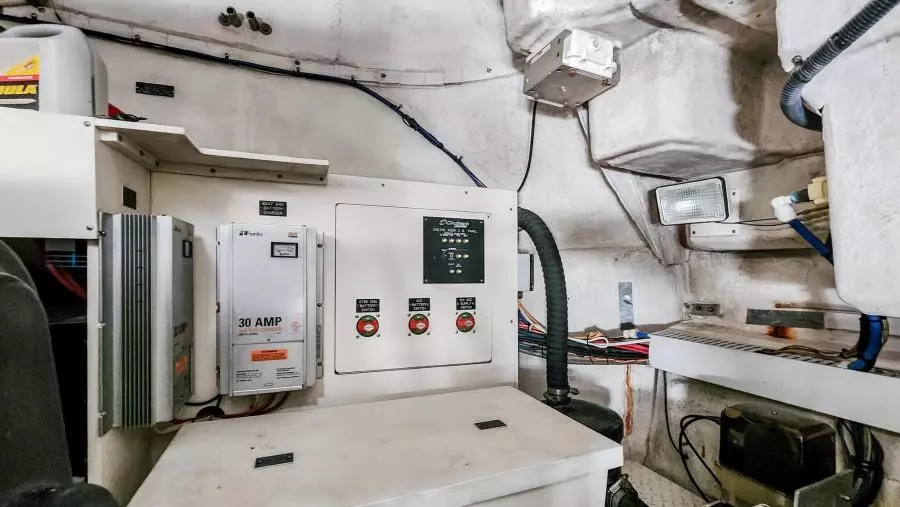 2007 Cruisers 520 Express