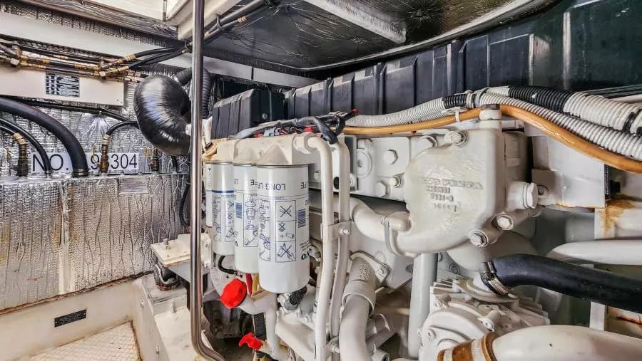 2007 Cruisers 520 Express