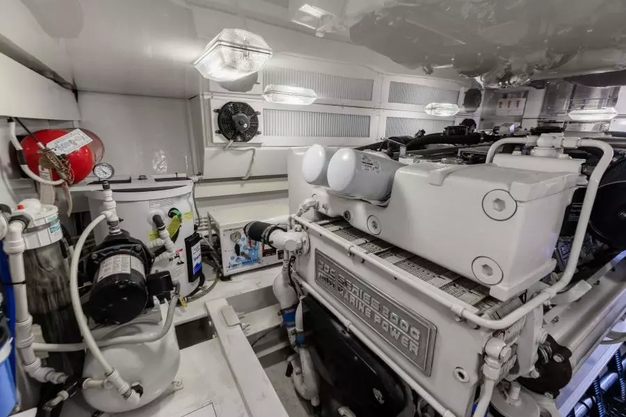 2003 Viking 56 Convertible - SECTACULAR BID