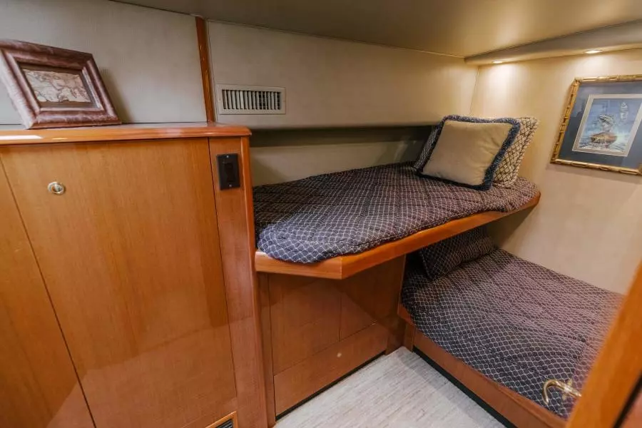 2003 Viking 56 Convertible - SECTACULAR BID