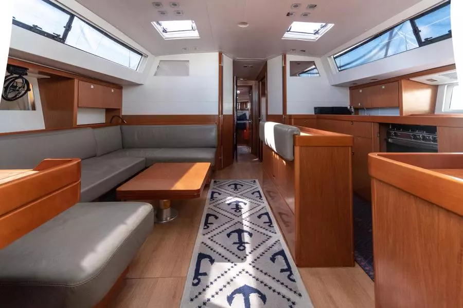 BeneteauSense2015 36_Salon