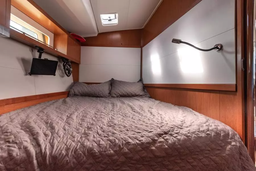 BeneteauSense2015 19_VIP Berth