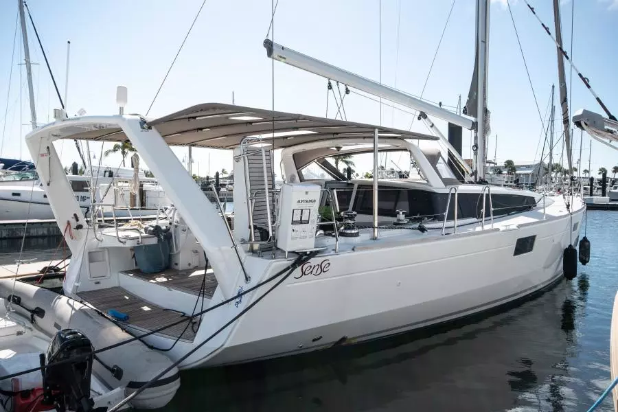 BeneteauSense2015 46_Starboard Hull