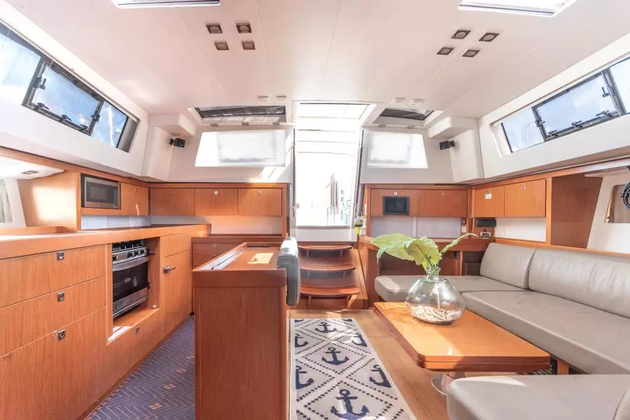 BeneteauSense2015 11_Salon