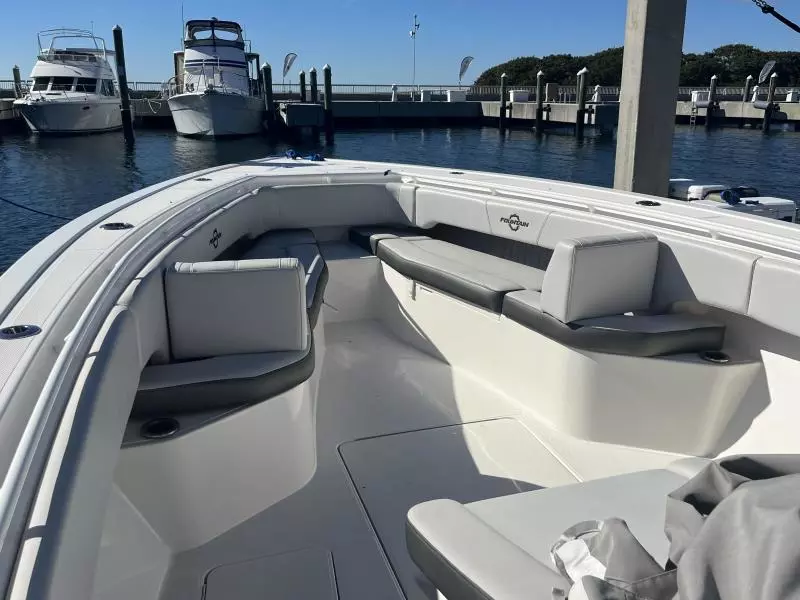 2021 Fountain 38 CC