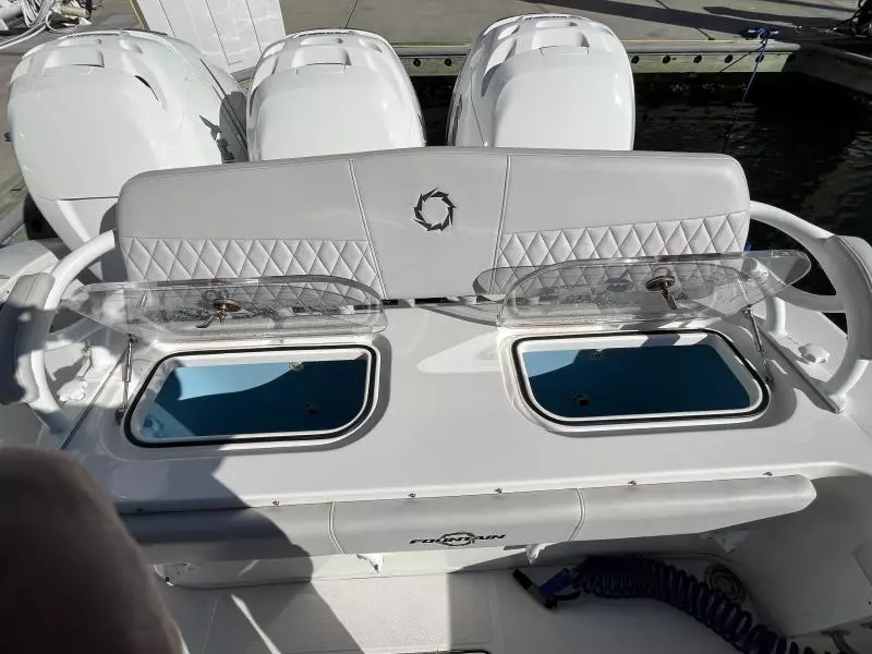 2021 Fountain 38 CC