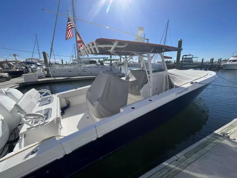 2021 Fountain 38 CC