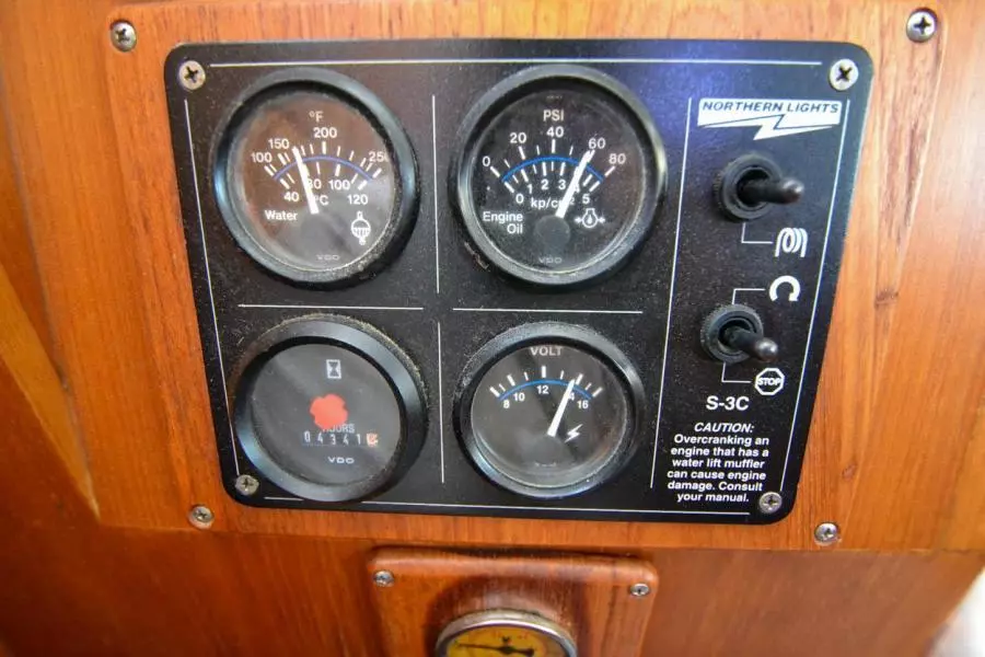 1985 Grand Banks 42 Classic