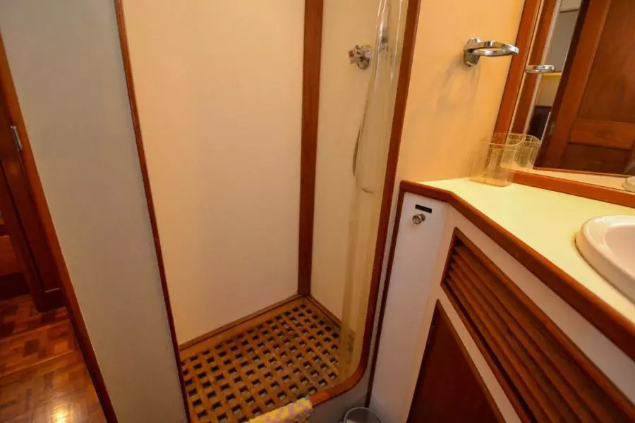 1985 Grand Banks 42 Classic