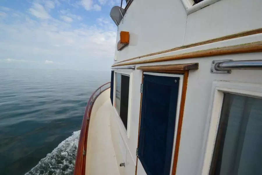 1985 Grand Banks 42 Classic